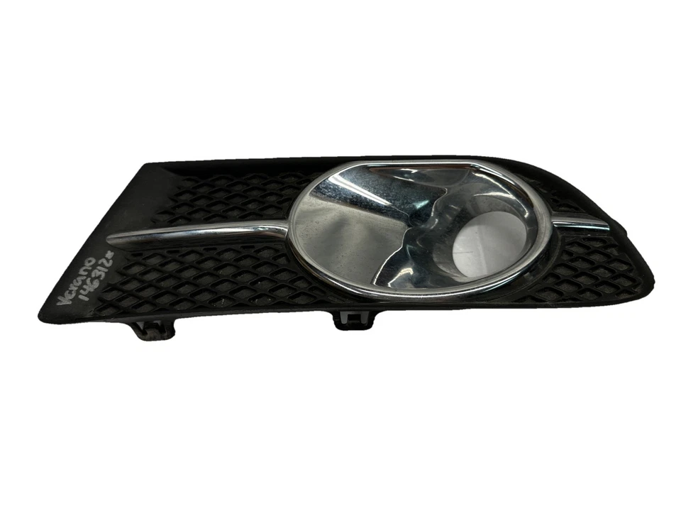 Bisel de luz antiniebla Buick Verano 2012 a 2016 montaje lado conductor izquierdo OEM 25887494 Foto 1 de 4