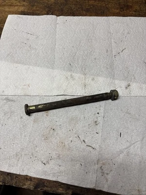 Honda 97-01 CR250R 1998 OEM basculante trasero suspensión eje de pivote Foto 1 de 4