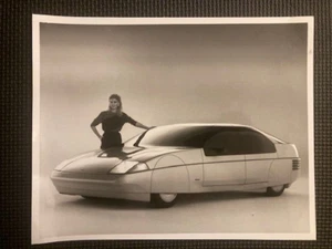 Foto de prensa Ford Probe IV sedán aerodinámico coche de investigación 8 x 10 BW - Imagen 1 de 4