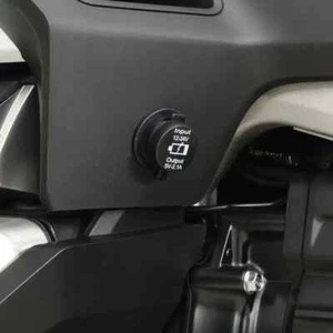 HONDA GL1800 2018 NEWER DUAL PORT USB AUXILIARY SOCKET DASH for Phone i pod MP3 - Foto 1 di 10