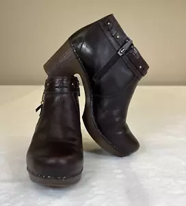 Dansko Dabney Boots Women's 38/7.5-8 Dark Brown Nubuck Clog Ankle Booties Zip FS - Picture 1 of 14
