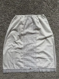 Vintage Skirt Slip Size M Polyester Cotton Lace Made In USA White Lingerie - Picture 1 of 8