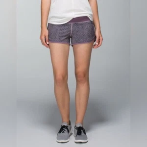 Lululemon Run Speed Short Size 10 Purple Dots Athletic Training Gym Lightweight - Picture 1 of 9