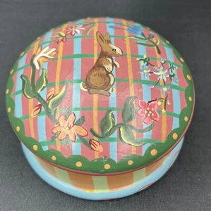 Cottage-core 1997 Wooden Trinket Box Easter Painted Rabbit BUNNY Round w/Lid - Picture 1 of 11