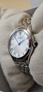 Seiko Classic White Dial Ladies Watch 29mm SUR327P1 - Bild 1 von 9