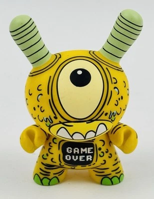 Mini figuras de vinilo kidrobot Kaiju Dunny Battle Series - M5 Bravo Foto 1 de 4