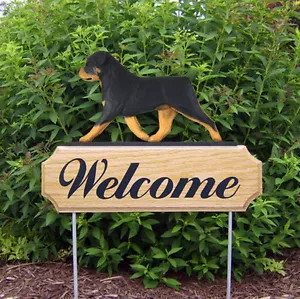 Letrero de bienvenida al aire libre de madera de Rottweiler - Imagen 1 de 1