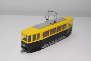 B46 1:60?? SIKU PLÁSTICO V040 V40 TRANVÍA AUTOBÚS TRANVÍA AMARILLO NEGRO EXC.... - Imagen 1 de 7