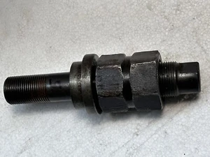 GREENLEE AV3036, 500-4686 HEAVY DUTY DRIVE/DRAW SCREW STUD FOR KNOCKOUT PINCH #5 - Picture 1 of 3