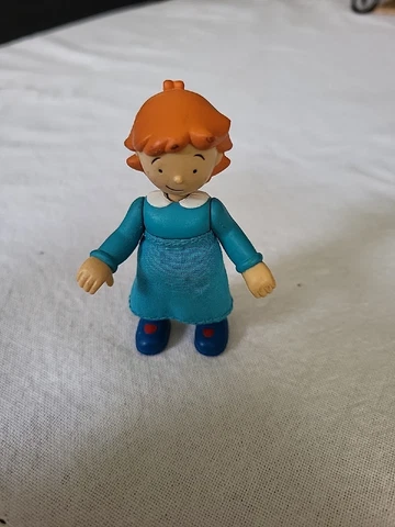 Rosie Caillou Treehouse posable figurine Cinar 2002 cake topper toy 3" skirt Cover