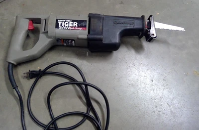 Porter Cable Tiger Saw Heavy Duty 10A Corded Reciprocating Saw Model 735 USA - Image 1 of 4