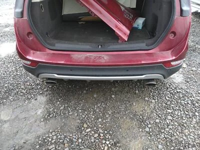 15 LINCOLN MKC Rear Bumper Scratches Ruby Red Metallic Foto 1 de 4