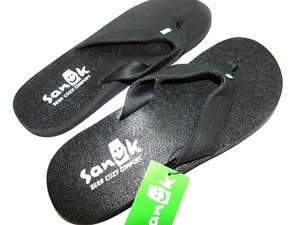 NWOB MENS SIZE 13 BLACK SANUK BEER COZY COASTER FLIP FLOPS SANDALS 1096332 - Picture 1 of 5