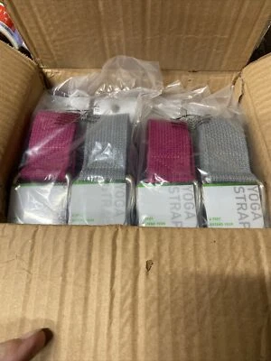 Correa y cabestrillo de yoga Gaiam (12) 3 en 1 rosa gris 6' de largo x 1,5" de ancho GRATIS SH Foto 1 de 4