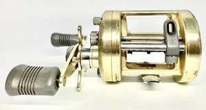 Shimano Calcutta 400 Bait Casting Reel “Japan Made” - Picture 1 of 9