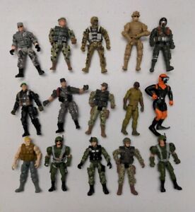 Mixed lot Toy Men Army Unbranded Action Figures lot of 15