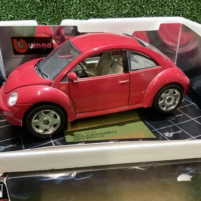 Burago COLECCIÓN ESPECIAL 1:18 COCHE FUNDIDO A PRESIÓN VOLKSWAGEN NUEVO ESCARABAJO 1998 Mancave  Foto 1 de 4
