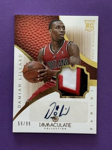 DAMIAN LILLARD - 2012-13 PANINI IMMACOLATA - ROOKIE PATCH AUTO RPA #/99 3 COLORI - Foto 1 di 2