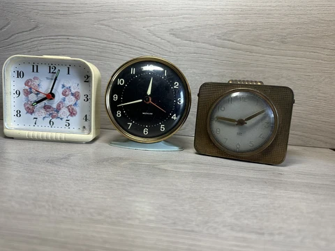 Vintage Lot of 3x  Travel Alarm Clocks WESTCLOX & Glen Clock For Spares Cover