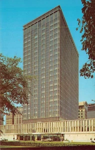 Postcard MN: St. Paul Hilton, Minneapolis, Minnesota, Unposted - Picture 1 of 2