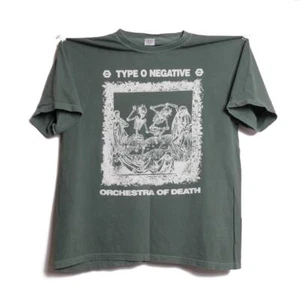 Camiseta Tipo O Banda Negativa Orquesta de la Muerte 13 Color Carbón QT1312 - Imagen 1 de 2