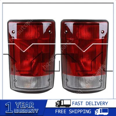 2x Conjunto de luces traseras izquierda derecha TYC para Ford E-250 2004~2014 Foto 1 de 4