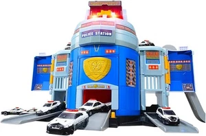 TAKARA TOMY Tomica World Transformation! DX Police Station - Picture 1 of 9