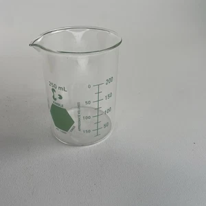 250ml Glass Beaker, Griffin Low Form, Green Scale- Kimax 1400G-250 (Pack 11) - Picture 1 of 4