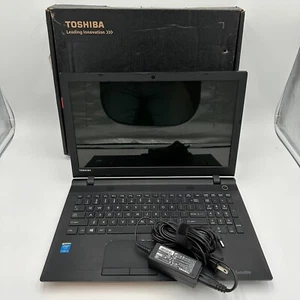 Toshiba Satellite C55-C i5-5200 2.20GHz 8GB RAM 1TB HDD Win 10 - Bad Battery - Picture 1 of 17