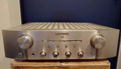 Marantz PM8006 Vollverstärker 2-Kanal silber gebraucht - Bild 1 von 2