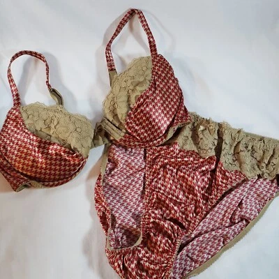 Sujetador Victoria's Secret Segunda Piel Satinado 38B Demi Miracle XL Calzoncillo Rojo Dorado Encaje Foto 1 de 4