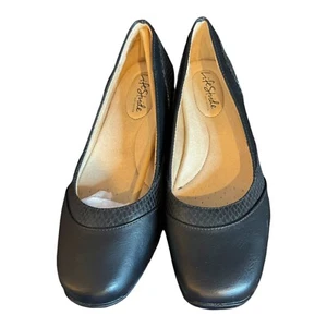 LIFESTRIDE WOMENS FLAT US 8.5W BLACK FAUX SNAKE LEATHER ACTIVE ARCH FLEX - Picture 1 of 10