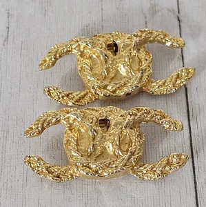 Vintage CHANEL Logo CC Shoe Clips By Bluette Made In France Bright Finish - Picture 1 of 7