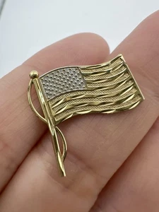 Michael Anthony 14 Gelbgold USA Flagge Anstecknadel ohne Rückseite - Bild 1 von 6