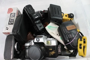 Assorted Vintage 35mm, APS, 110 or Disc Film Compact Cameras Inc. Kodak Etc - Picture 1 of 5