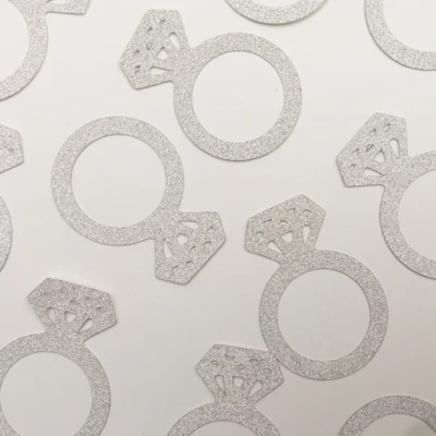 Anillo de diamantes confeti artesanal de plata para decoración de fiestas Foto 1 de 4