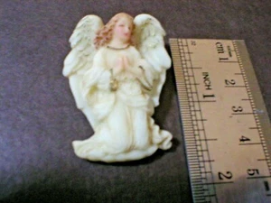 Very Nice Angel Brooch/Pin 1-3/4"h x 1-1/4" w Acrylic/Plastic - Picture 1 of 4