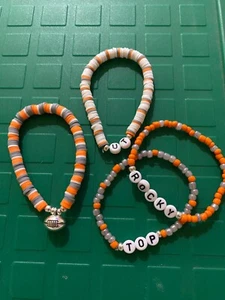 Univ of Tenn 4 Piece Womens Bracelet Set - Rocky Top - Football Charm - Picture 1 of 2