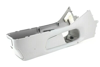 2004-2007 TOYOTA HIGHLANDER  CENTER CONSOLE  BODY GRAY OEM - Image 1 of 4