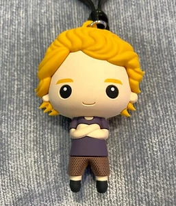 NEU Outer Banks JJ Blind Bag Schlüsselanhänger Taschenclip - Bild 1 von 5