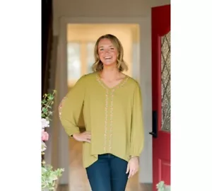 The Pioneer Woman Embroidered Sleeve Sharkbite Blouse, Women's Size XL 16-18 - Picture 1 of 11