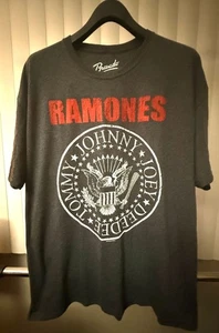 NWOT Men's Gray Ramones Punk Rock Bravado Band Shirt Size X-large - Picture 1 of 4