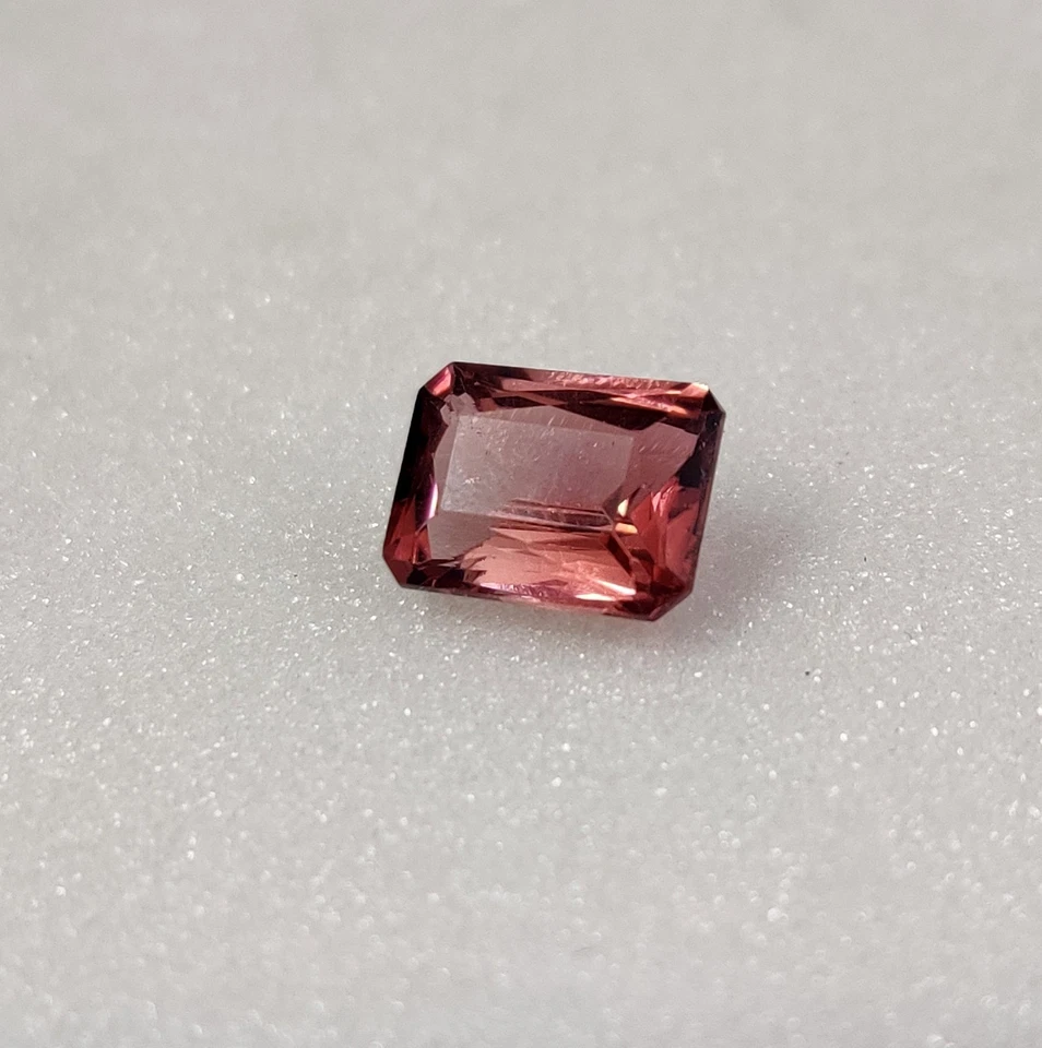 Natural Faceted Tourmaline Radiant Cut Loose Gemstone 3.10 Carat 10x7x5mm - Image 1 of 4