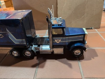 Semi reboque trator personalizado prata nylon Knight Express floco metálico azul - Imagem 1 de 4