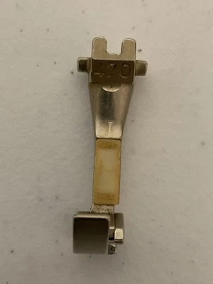Bernina Blind Stitch Foot #470 Old Style Presser Foot Genuine Sewing Machine Att - Image 1 of 2