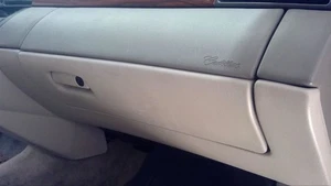 DEVILLE   2003 Glove Box 1615323 - Picture 1 of 12
