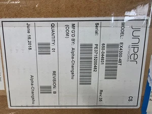 NOB Juniper EX4300-48T 48 Port Gigabit 4 QSFP 40G S SN PE3715200482 - Picture 1 of 3