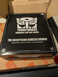 Transformers Dramatic Capture Series Nemesis Bridge Megatron Shockwave Soundwave - Picture 1 of 6