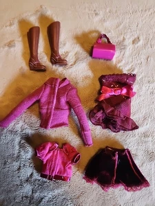Lot Of 6 Barbie My Scene Fashion Fever Pieces Outfits. Burgundy - Picture 1 of 14
