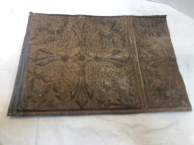 Hoja de tejas de techo de acero de metal estaño en relieve de colección 17,25" x 12,25" Foto 1 de 4